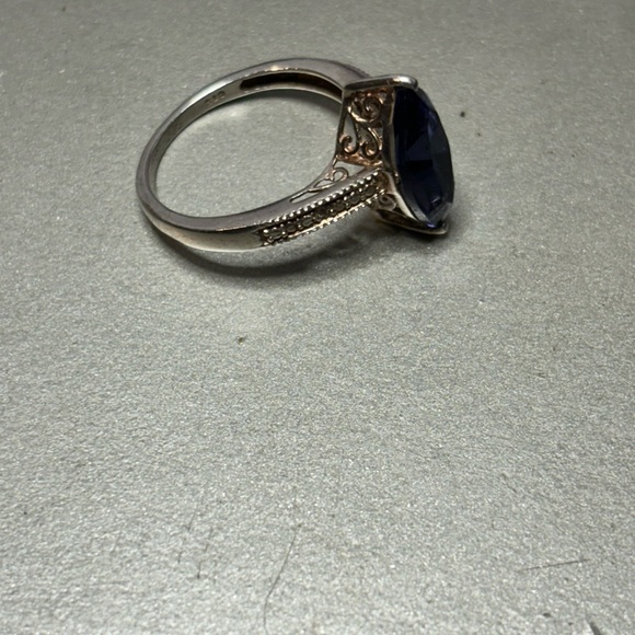 Statement Ring 💍 - Picture 3 of 5